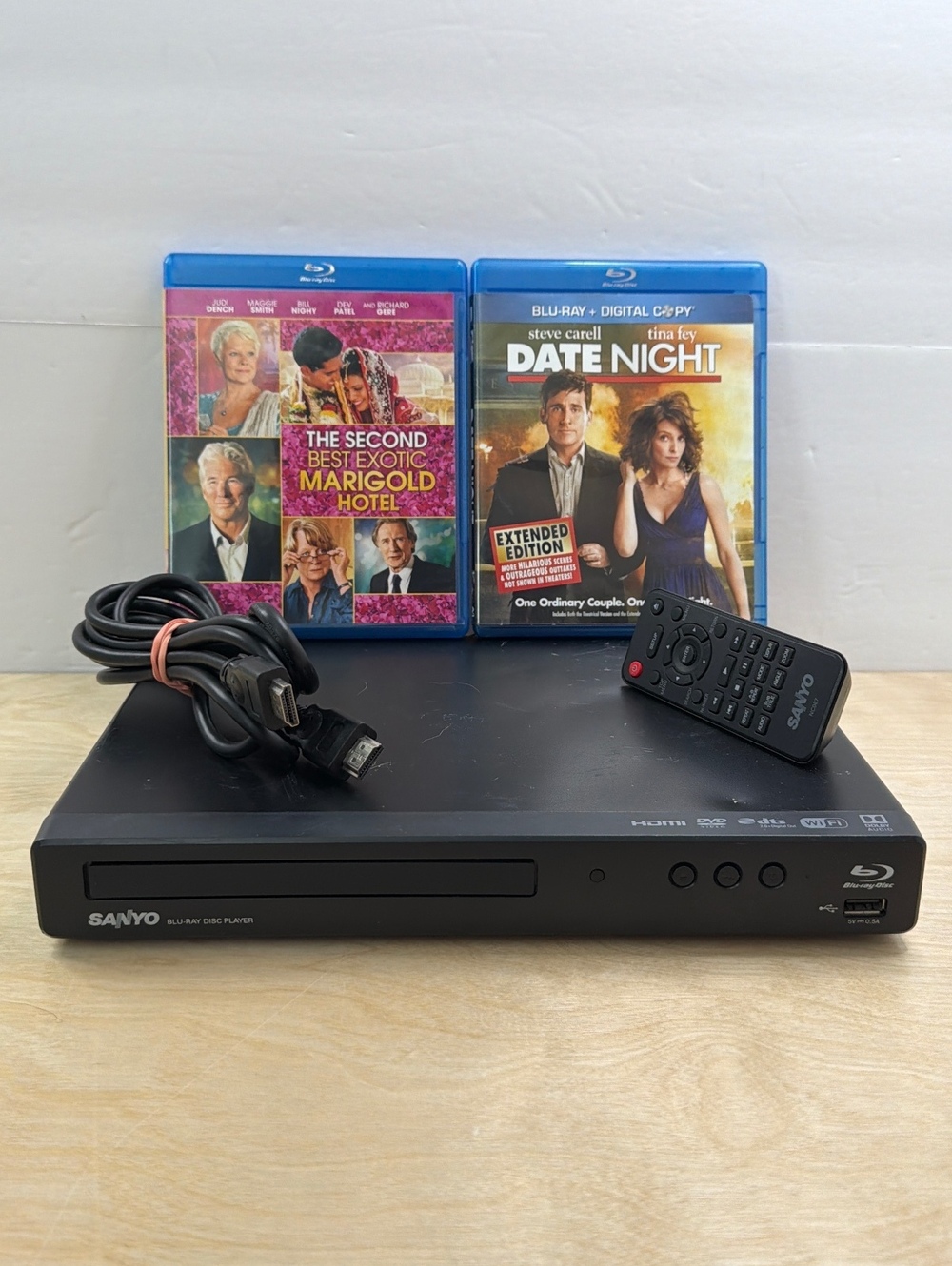 Sanyo Blu-ray Disc Player FWBP706F A with Remote HDMI Cable and Blu-ray Movies